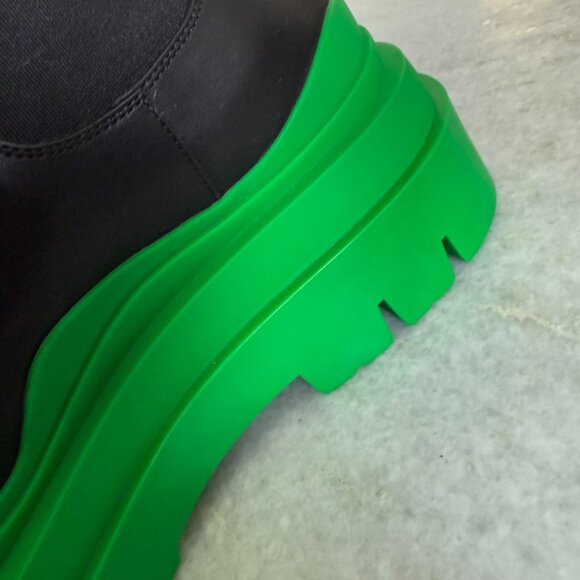 Bottega Veneta Military Calf Black Leather Green & Black Tire Ankle Boot 630281 - Picture 8 of 13